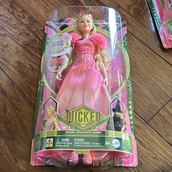 Mattel Wicked Movie Singing Glinda Doll Box Error Misprint BRAND NEW - Picture 3 of 6